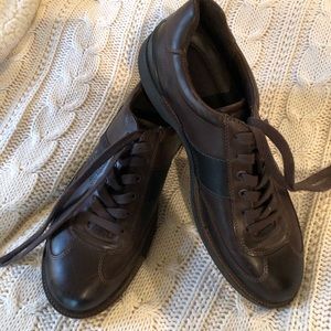 Never been worn ECCO lace up shoes. Super comfy!!